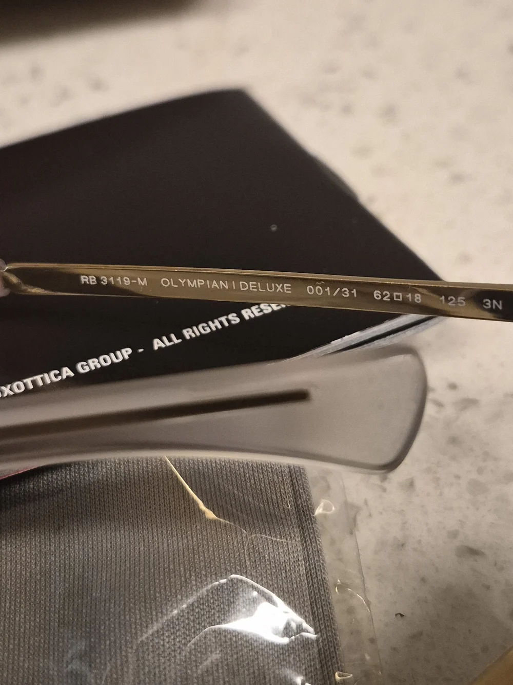 Ray-Ban authentic ray
